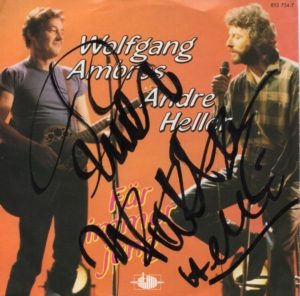 Für immer jung Single Cover André Heller und Wolfgang Ambros mit Autogrammen